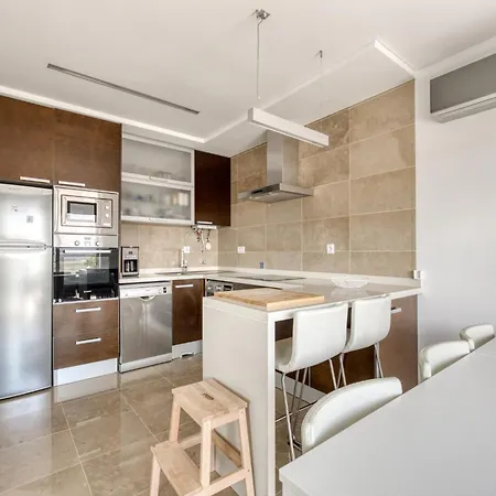 بيت للعطل Modern With Pool And Barbecue *