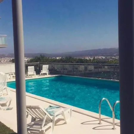 Modern With Pool And Barbecue بيت للعطل Salir de Porto