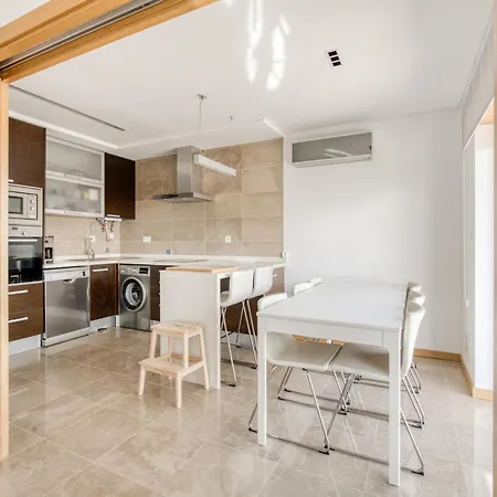 بيت للعطل Modern With Pool And Barbecue