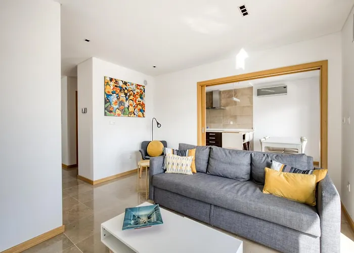 Modern With Pool And Barbecue *