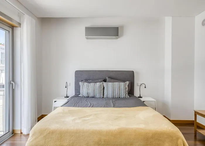 Modern With Pool And Barbecue Dom wakacyjny